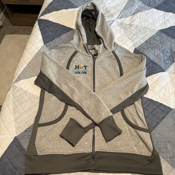 Bundle Allstate Hot Chocolate Hoodies - Gray, Burgundy, and Blue.Size XL(2) L(1) - Picture 8 of 10